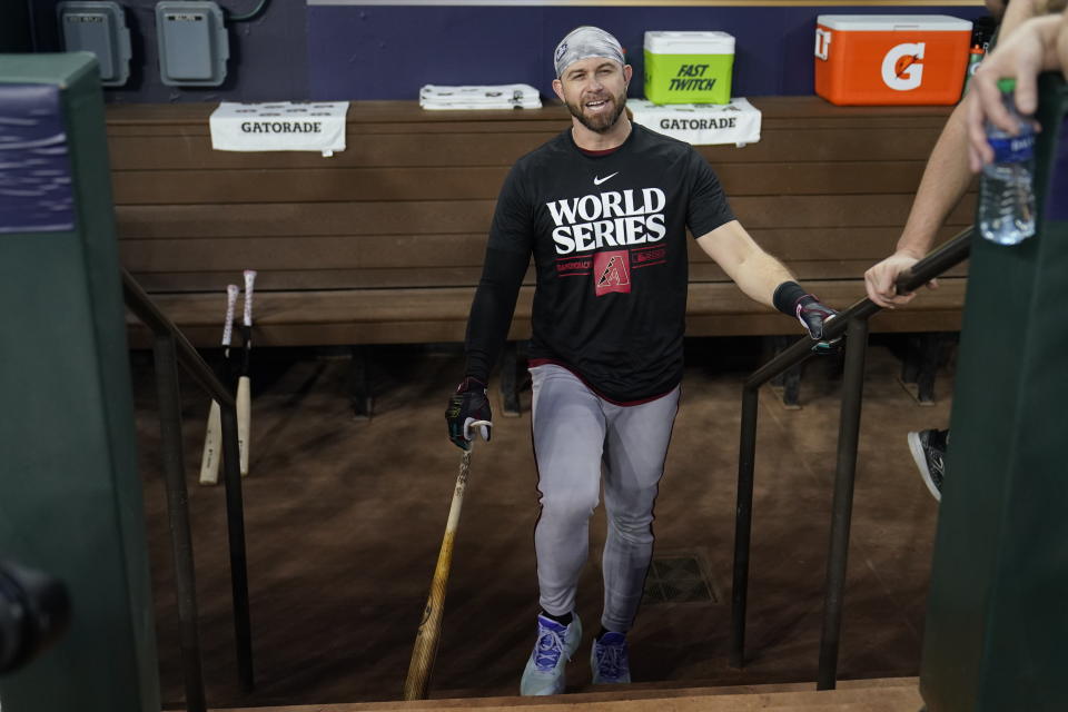 Arizona Diamondbacks third baseman Evan Longoria arrives for a World Series baseball media day practice Thursday, Oct. 26, 2023, in Arlington, Texas. The Diamondbacks will play the Texas Rangers in Game 1 of the World Series on Friday (AP Photo/Brynn Anderson)