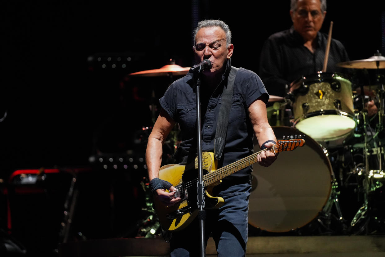 Bruce Springsteen and Max Weinberg perform at MetLife Stadium