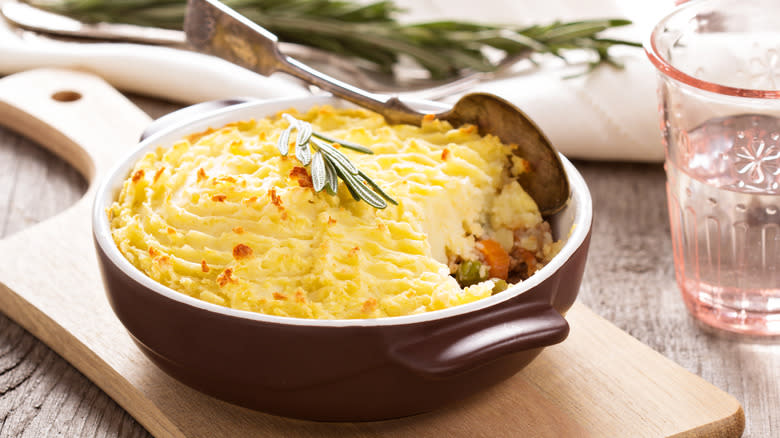 Shepherd's pie in dish