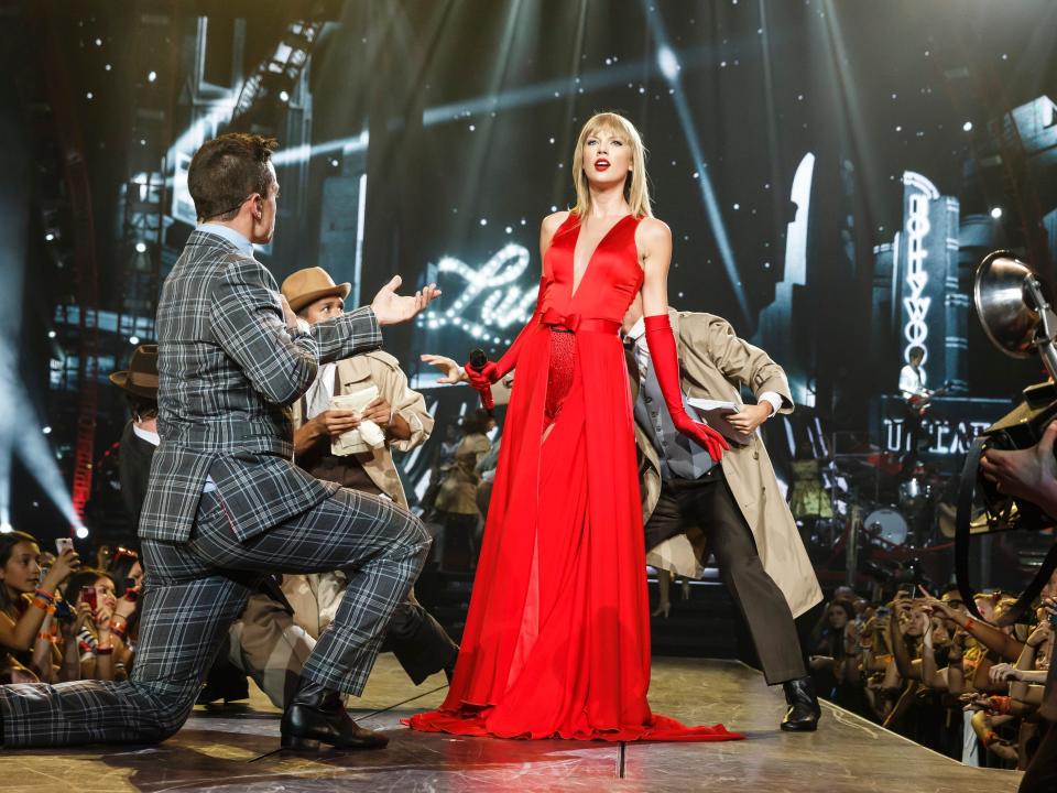 taylor swift red tour