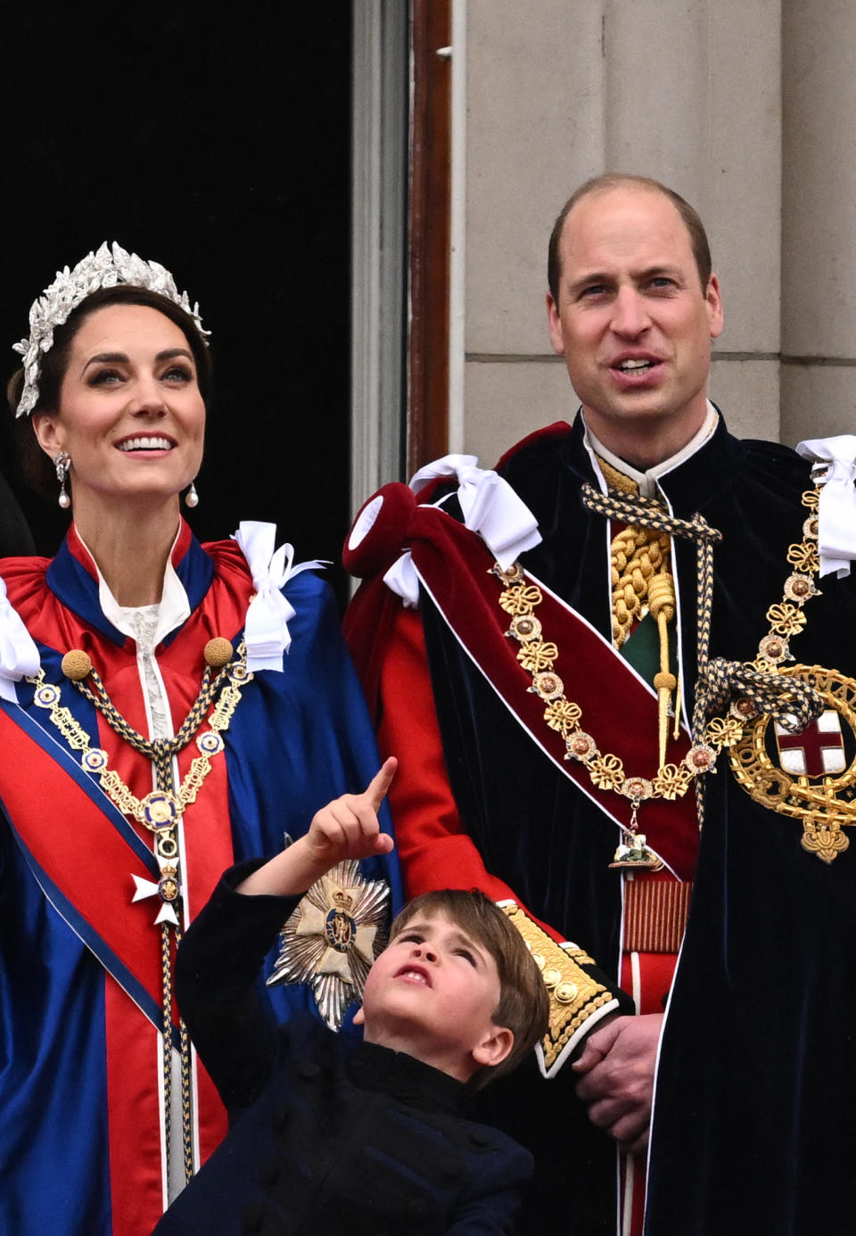 <p>ritain's King Charles III and Britain's Queen Camilla travel in the Gold State Coach, built in 1762, back to Buckingham Palace from Westminster Abbey in central London on May 6, 2023, after their coronations. - The set-piece coronation is the first in Britain in 70 years, and only the second in history to be televised. Charles will be the 40th reigning monarch to be crowned at the central London church since King William I in 1066. (Photo by Oli SCARFF / AFP) (Photo by OLI SCARFF/AFP via Getty Images)</p> 