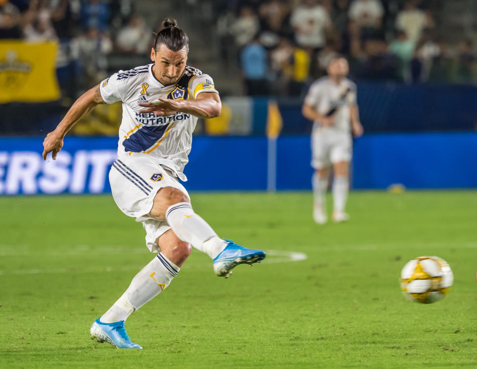 CARSON, CA -SEPTEMBER 15: Zlatan Ibrahimovic #9 of Los Angeles Galaxy lines up a shot during the Los Angeles Galaxy's MLS match against Sporting KC at the Dignity Health Sports Park on September 15, 2019 in Carson, California.  Los Angeles Galaxy won the match 7-2 (Photo by Shaun Clark/Getty Images)