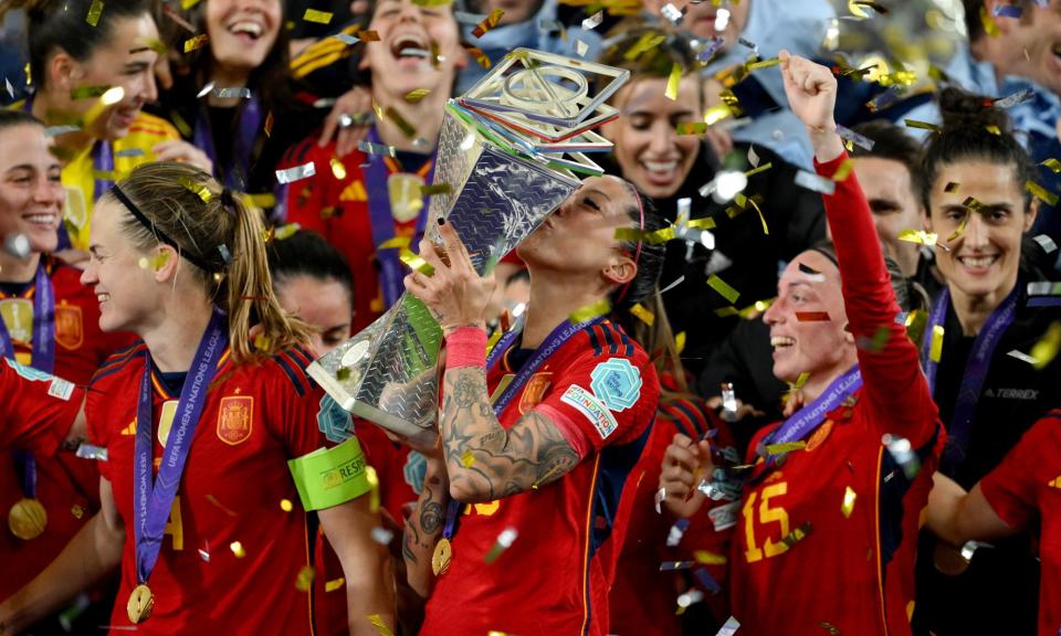 <span>Spain’s Jennifer Hermoso kisses the Nations League trophy after her team's victory against France.</span><span>Photograph: David Ramos/Getty Images</span>