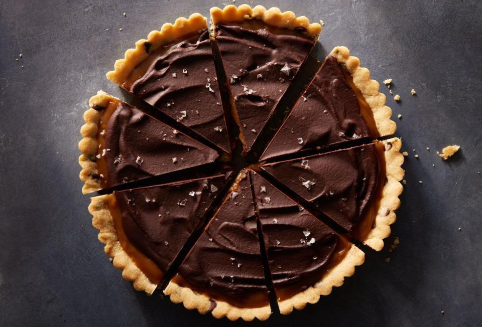 Caramel Chocolate Chip Cookie Tart