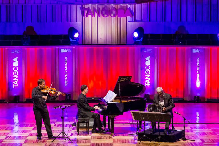 El bandoneonista Juan José Mosalini, en uno de los últimos conciertos que dio en Buenos Aires