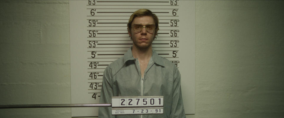 Dahmer.  Monstre : L'Histoire De Jeffrey Dahmer.  Evan Peters Dans Le Rôle De Jeffrey Dahmer Dans L'Épisode 102 De Dahmer.  Monstre : L'Histoire De Jeffrey Dahmer.  Cr.  Avec L'Aimable Autorisation De Netflix ©  2022