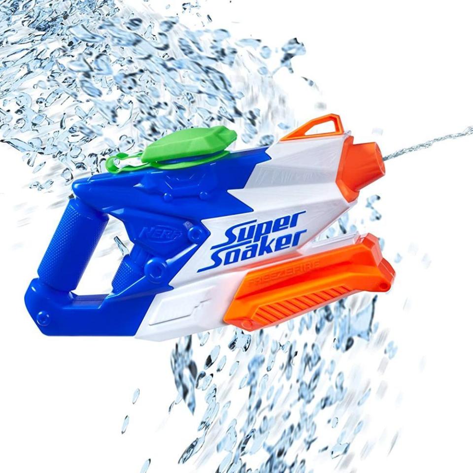 3) Super Soaker FreezeFire 2.0