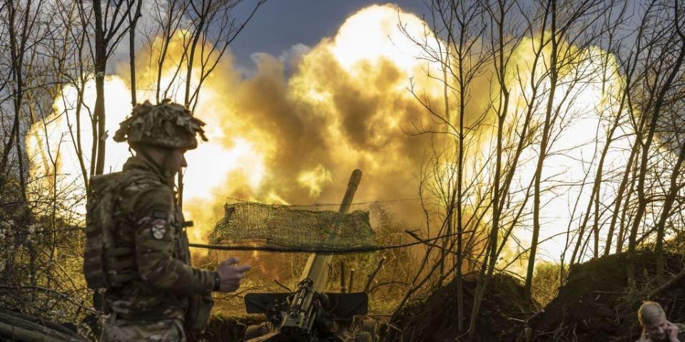 Ukrainian soldiers fire artillery on Donetsk frontline as the Russia-Ukraine war continues in Donetsk Oblast, Ukraine on April 24, 2023.