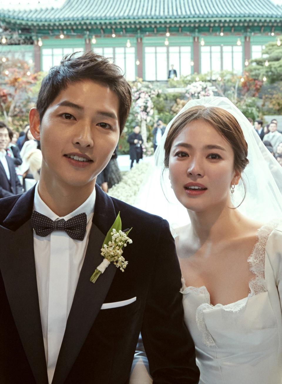 South Korean stars Song Joong-ki and Song Hye-kyo tied the knot. (Photo: Blossom Entertainment)