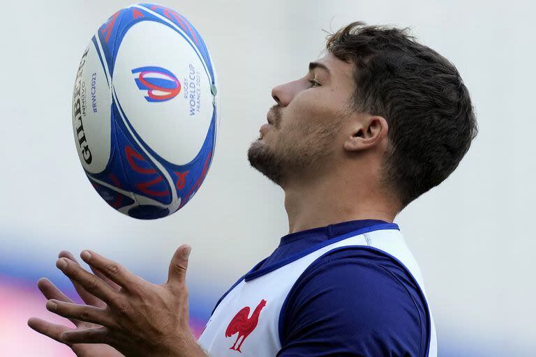 Antoine Dupont se prepara para su presentación en Vancouver con la selección de seven de Francia