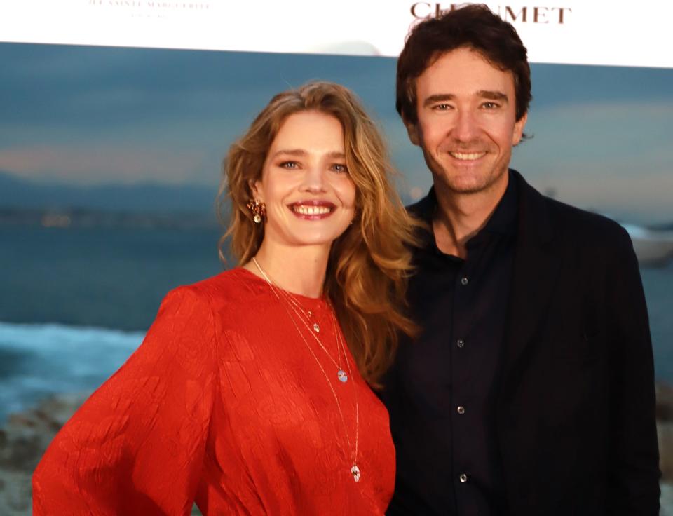 俄羅斯超模暨慈善家Natalia Vodianova，終於與男友LVMH集團太子爺Antoine Arnault在2020年9月22日完婚啦！