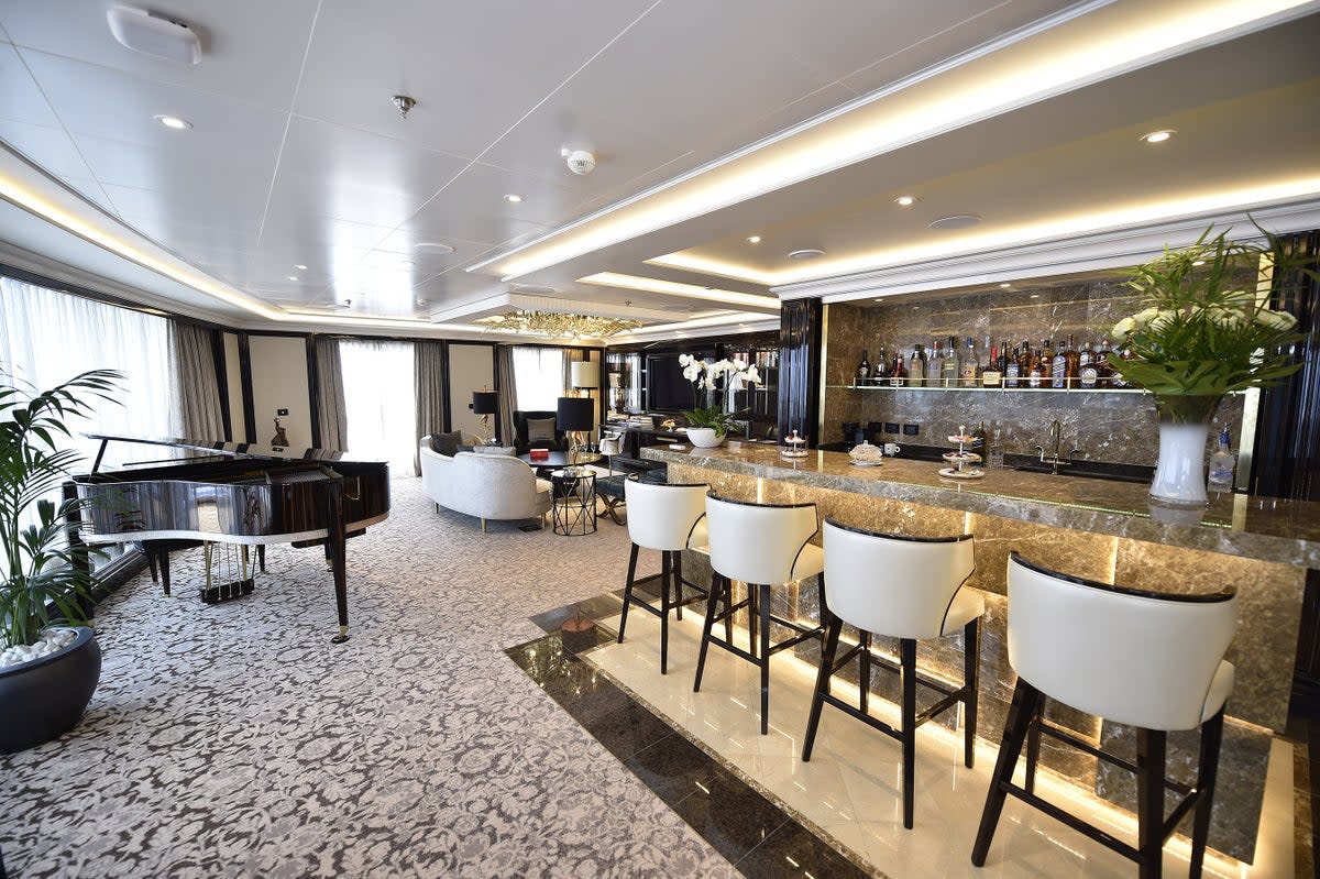 The Regent Suite aboard Seven Seas Explorer (Regent Seven Seas Cruises)