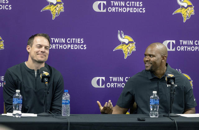 A 'gut feeling' led Brian Flores to take job as Vikings' defensive