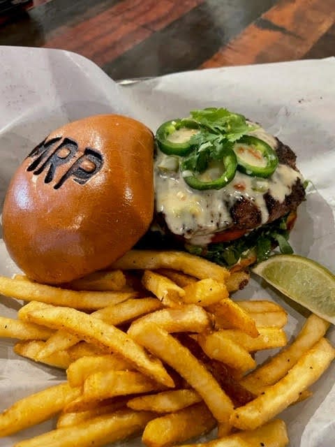 MacKenzie River's Hatch Queso Burger for the 2023 Downtown Sioux Falls Burger Battle.