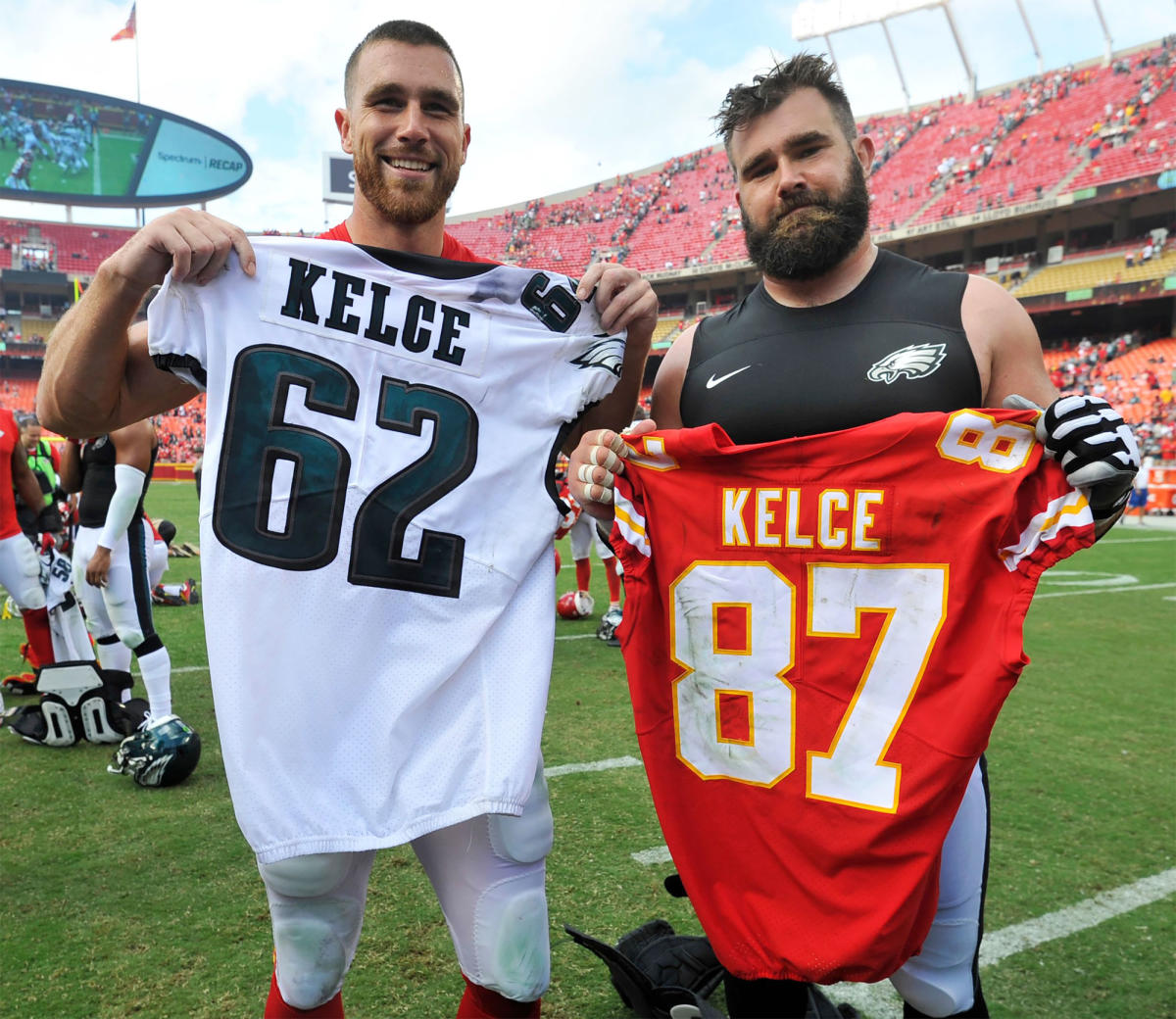 Super Bowl 2020: Eagles' Jason Kelce crashes Chiefs' Travis Kelce's  post-game interview (VIDEO) 