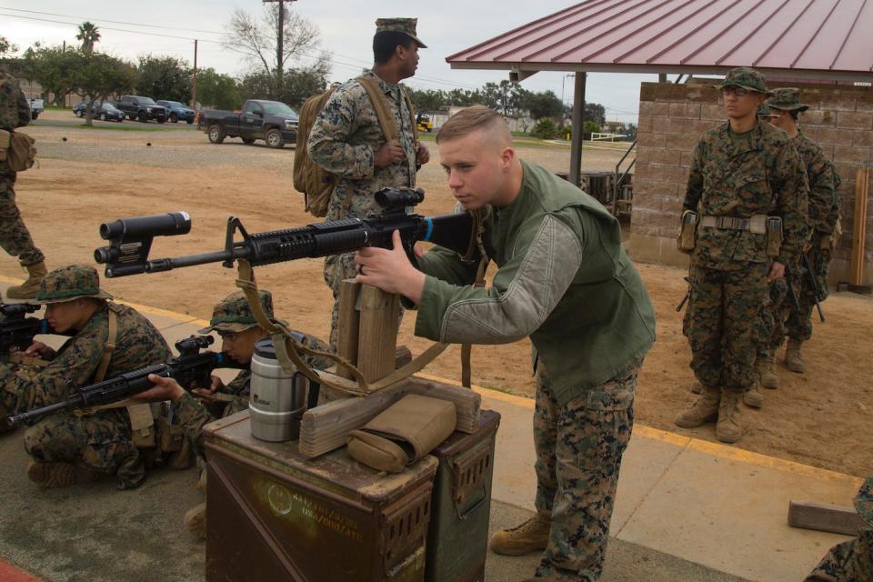 Marine Corps Marine rifleman marksmanship