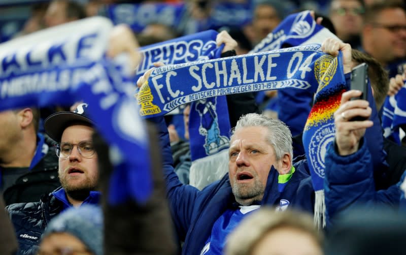 Bundesliga - Schalke 04 v Borussia Moenchengladbach