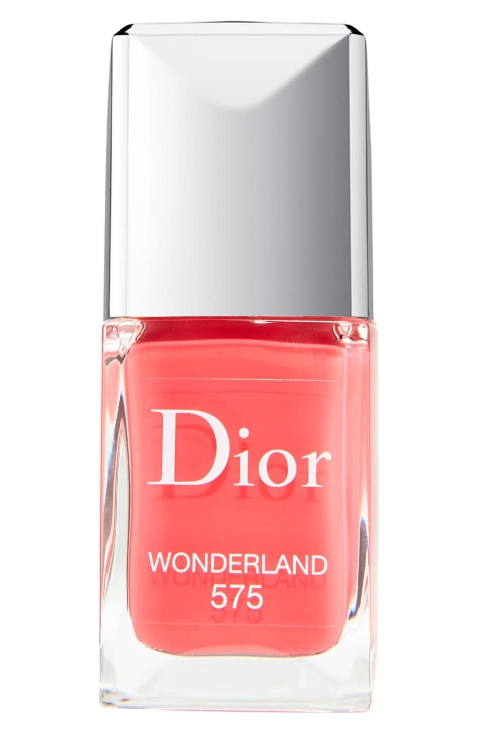 Scorpio: Dior Wonderland 575