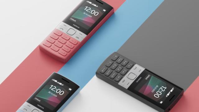 Nokia just released two dumb phones like it's 1996 and I'm here for it