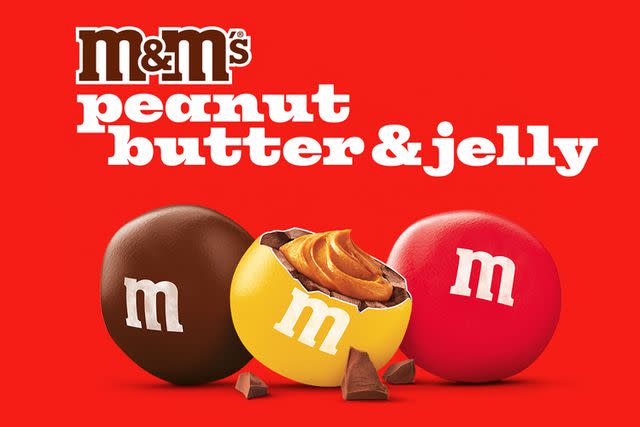 <p>M&M'S</p> M&MS Peanut Butter & Jelly