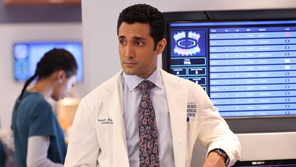  Dominic Rains as Dr. Crockett Marcel in Chicago Med Season 9x12. 