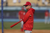 St. Louis Cardinals manager Mike Shildt (8) stands on the field during batting practice before a National League Wild Card playoff baseball game against the Los Angeles Dodgers Wednesday, Oct. 6, 2021, in Los Angeles. (AP Photo/Marcio Sanchez)