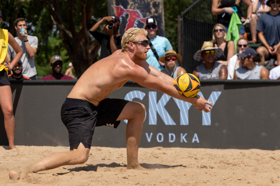 Chase Budinger y Miles Evans ocupan el escalón 13 en el ranking mundial de voleibol de playa, además de ser la segunda mejor dupla estadounidense.  (Foto: David Buono/Icon Sportswire via Getty Images)