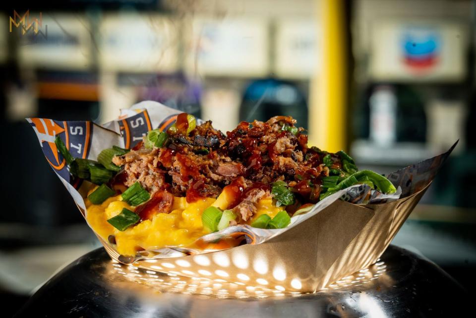 MLB Postseason Food mac and cheese photo (last attachment starting with 590) Credit: Minute Maid Park / Houston Astros