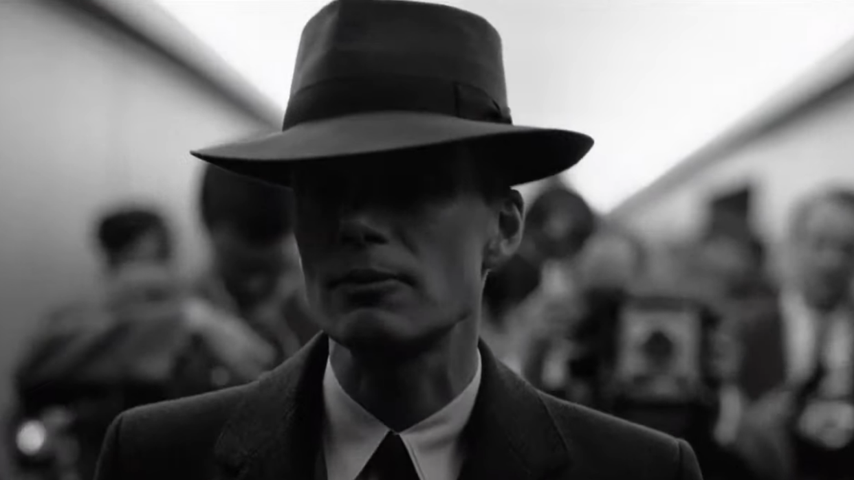  Cillian Murphy in Oppenheimer's first teaser 