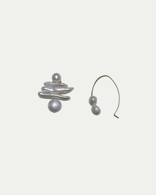 2) Perla Earrings