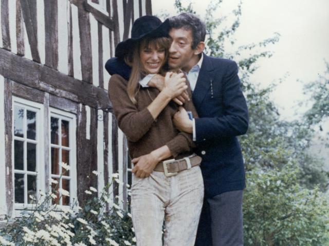 Who is Jane Birkin, when was she with Serge Gainsbourg and why did Hermès  name a bag after her?
