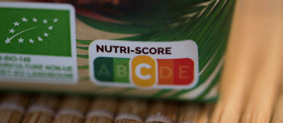 Le Nutri-score classe les aliments d’une même catégorie du plus favorable au moins favorable sur le plan nutritionnel.  - Credit:MAGALI COHEN / Hans Lucas via AFP