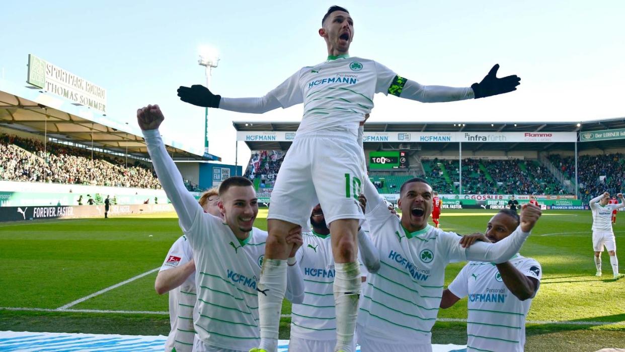 Sieg! Fürth zieht an Kiel vorbei