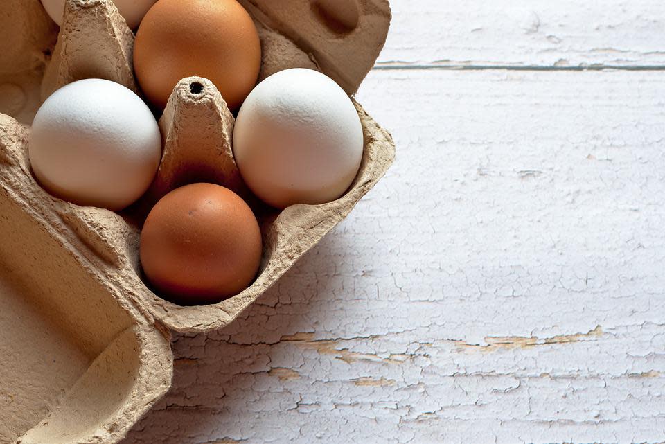 「雞蛋有血」到底能不能吃？專家曝「血斑蛋」原因：恐有1影響！