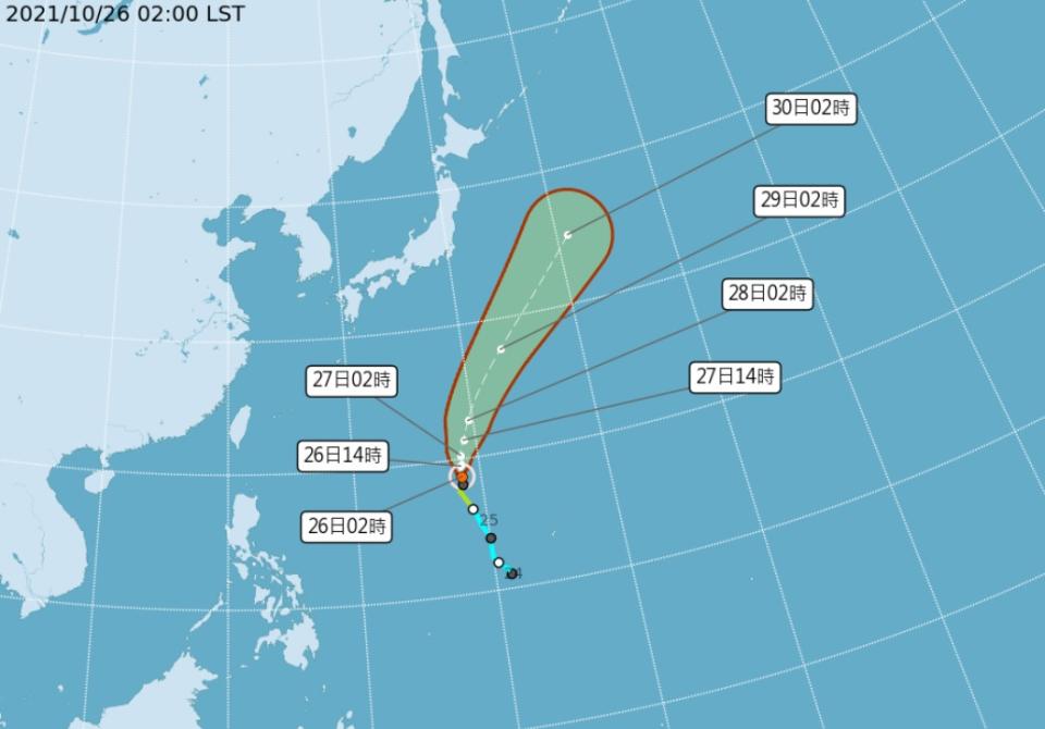 ▲輕颱瑪瑙最快明轉中颱，但侵台機會低。（圖／翻攝中央氣象局）