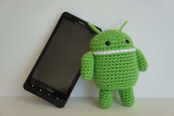 Pour ceux qui ne sont pas vendus à Apple, ce mignon Android Robot en crochet!