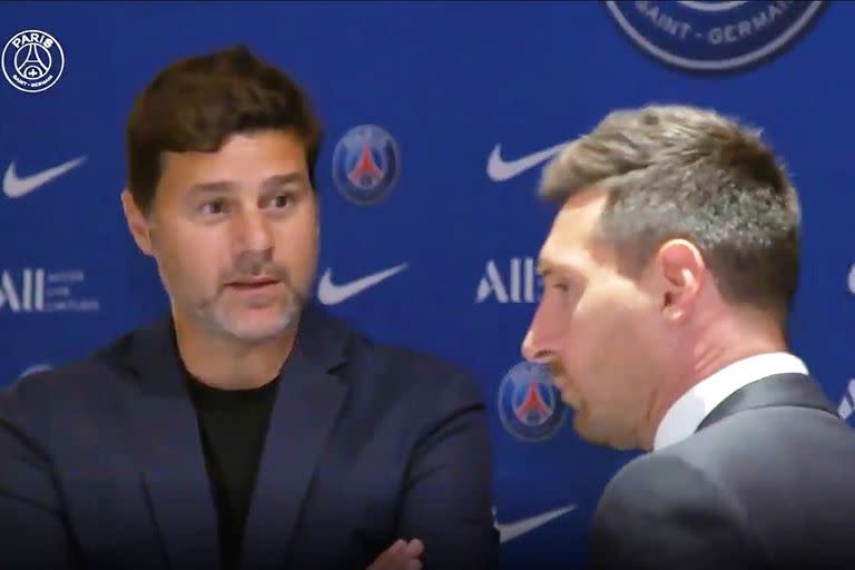 La primera charla: Pochettino y Messi, segundos antes de la firma del contrato en la sede de PSG