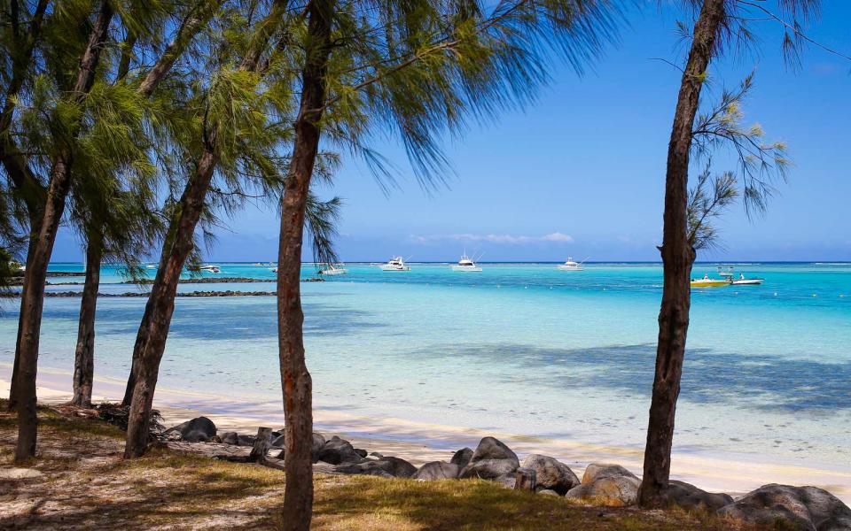 Le Morne Beach