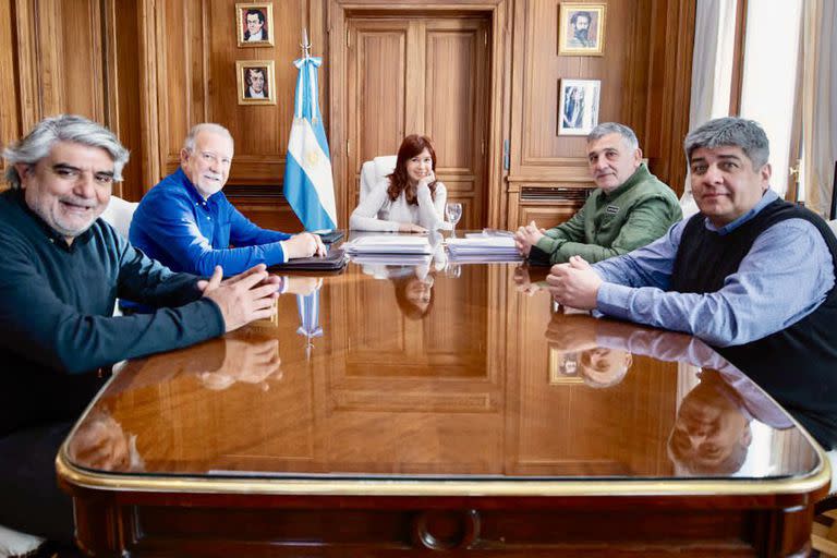 La vicepresidenta, Cristina Fernández de Kirchner, se reunió hace tres semanas con Pablo Moyano, Mario Manrique, Omar Plaini y Walter Correa