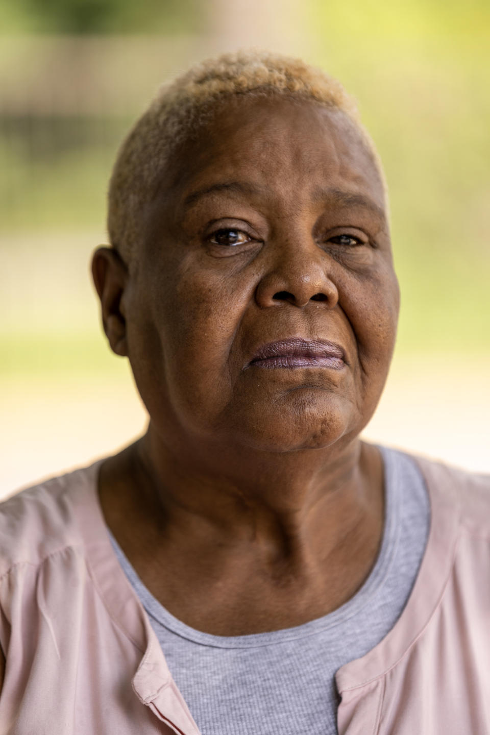 Bettie Ewing lives at the Emerald Pines apartment complex in Gulfport, Miss. (L. Kasimu Harris for NBC News)