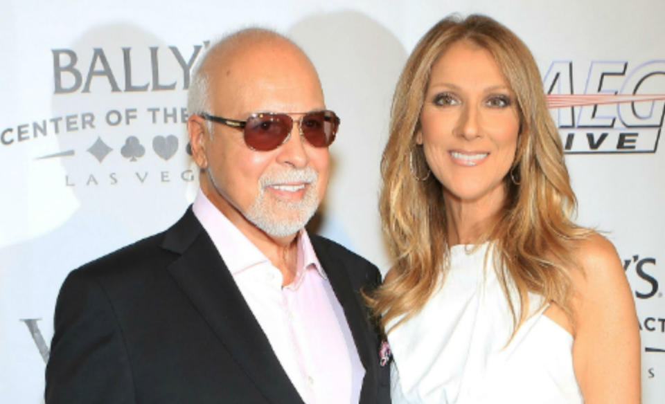 <p>Céline Dion conoció a René Angélil con solo 12 años y él, que tenía 38, se convirtió en su agente. Era 1980. Iniciaron su romance en 1988, se casaron en 1994 y juntos tuvieron tres hijos. No se separaron nunca hasta la triste muerte del representante en enero de 2016 a consecuencia de un cáncer. (Foto: Gabe Ginsberg / Getty Images). </p>