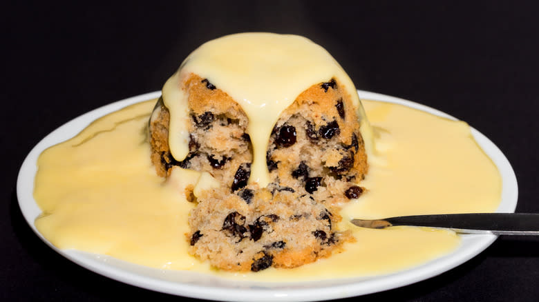 Spotted dick with custard
