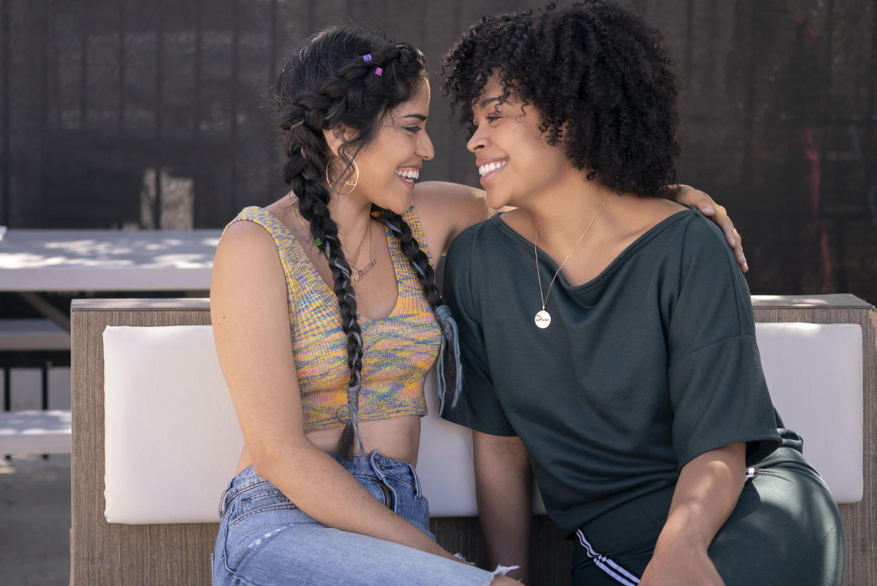 Karrie Martin and Julissa Calderon in "Gentefied" (Photo: Kevin Estrada/Netflix)