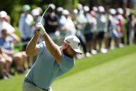 Tyrrell Hatton, of England, hits his tee shot on the seventh hole during second round at the Masters golf tournament at Augusta National Golf Club Friday, April 12, 2024, in Augusta, Ga. (AP Photo/David J. Phillip)