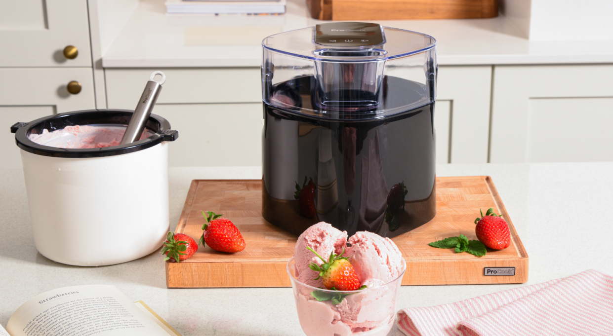  ProCook ice cream maker. 