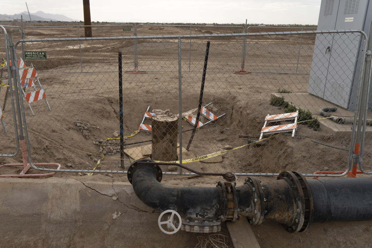 Se proyecta que la población de Queen Creek, Arizona, un suburbio de Phoenix, crezca de sus actuales 75.000 habitantes a 175.000, si logra encontrar suficiente agua. (Rebecca Noble/The New York Times).