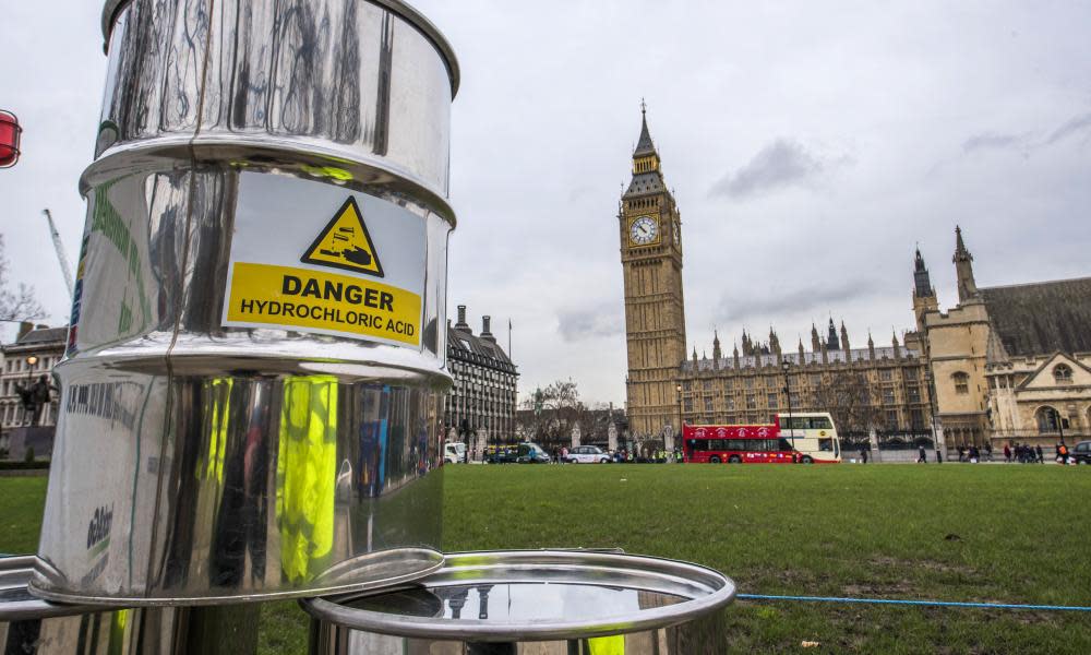 Greenpeace build a 10m high fracking rig outside Westminster, London