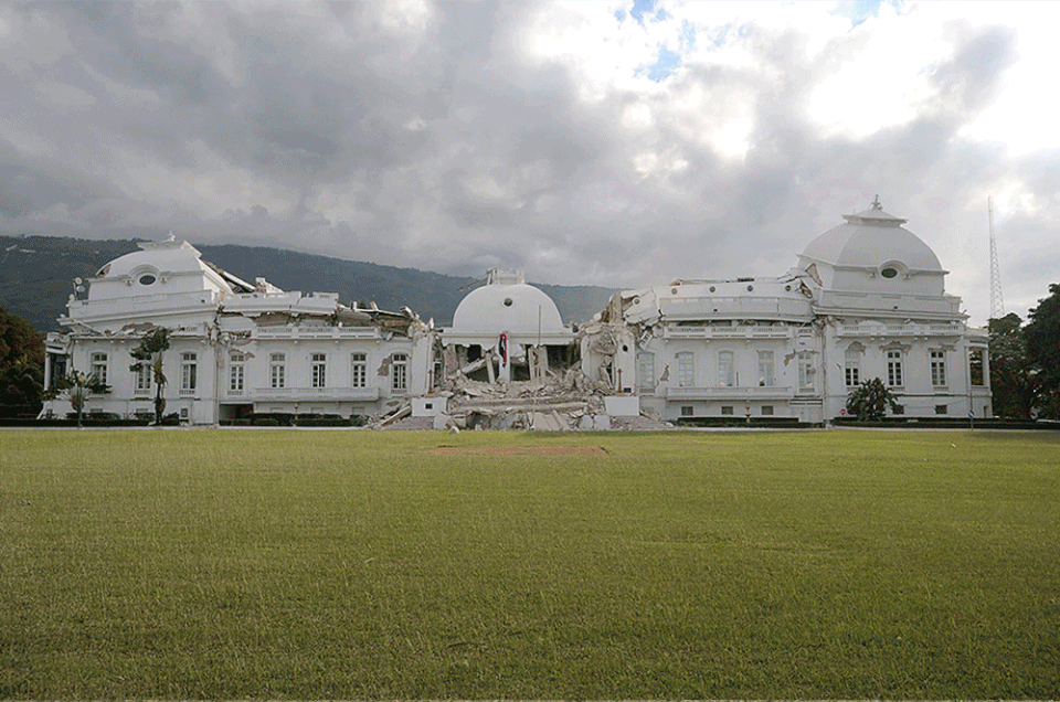 These images show the site of the Haitian National Palace in Port-au-Prince on Jan. 13, 2010 and on Dec. 29, 2014.&nbsp;