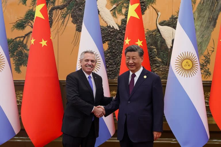 Alberto Fernández en su gira por China, el mes pasado