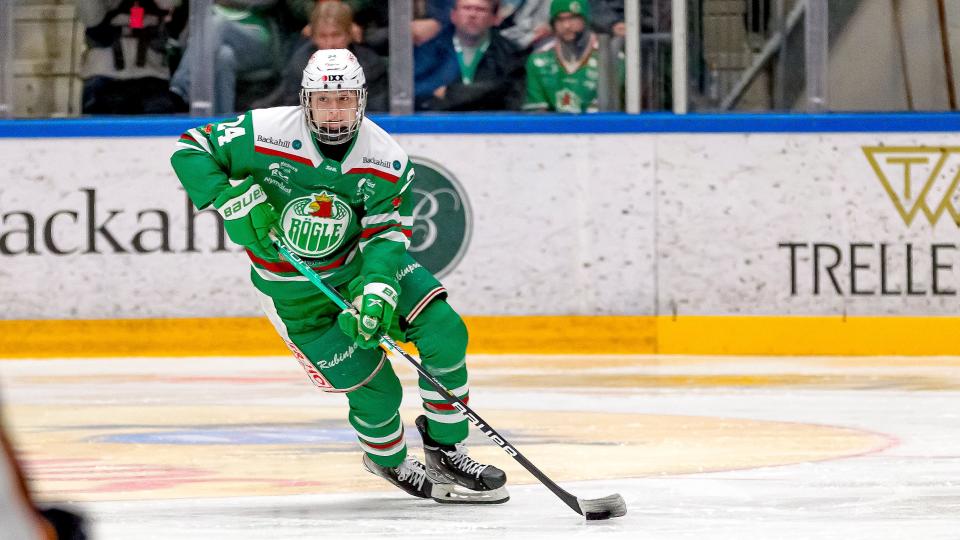 Forward Marco Kasper playing for Rögle BK in the SHL, 2021-22 season.